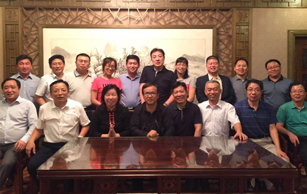 与山东黄金集团校友座谈